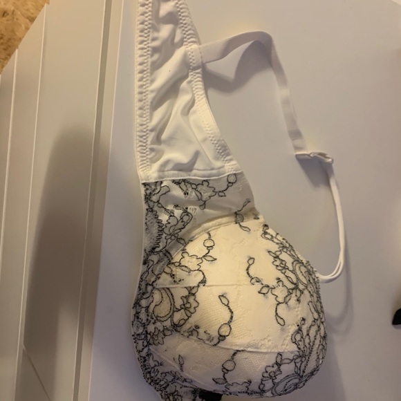 Never worn - Picture 2 of 7